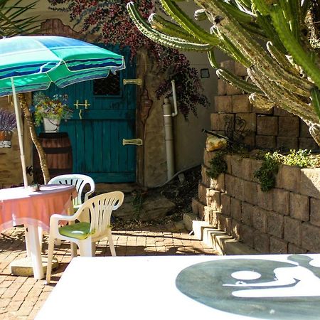 John-Lou'S One-Bedroom Apartment Windhoek Kültér fotó